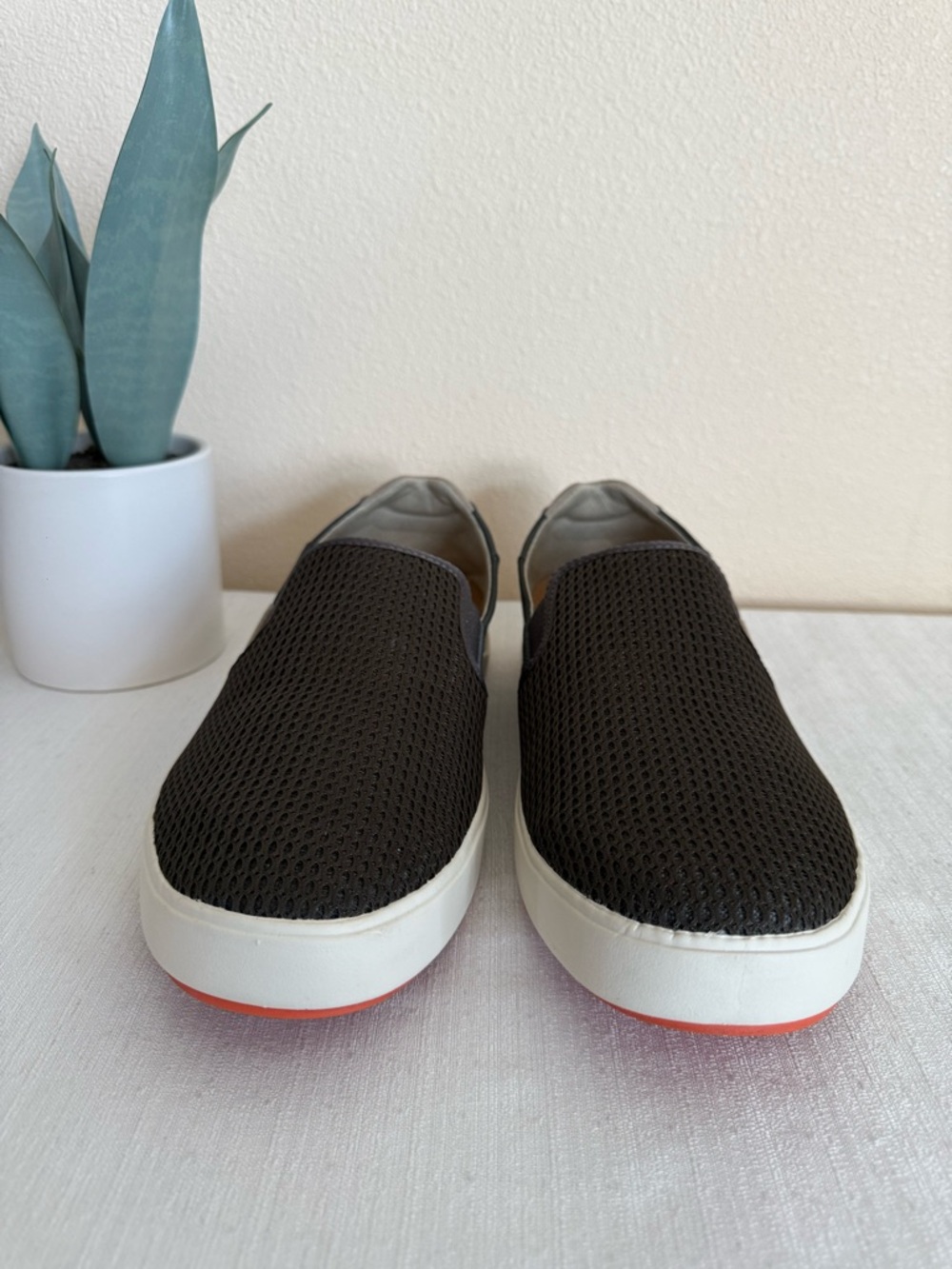 Olukai Lae’Ahi Men's Slip-On Mesh Casual Shoes - Charcoal - Picture 5 of 14
